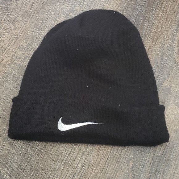 Nike Other - Mens nike beanie hat